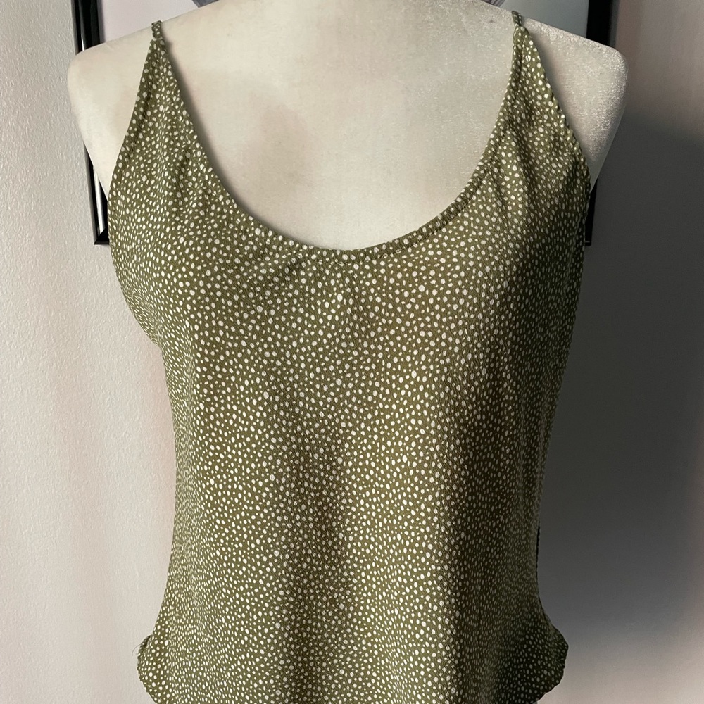 Green polka dot tank